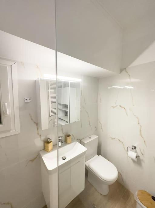 Petite Retreat In Kolonaki, Athens /Netflix Apartment ภายนอก รูปภาพ