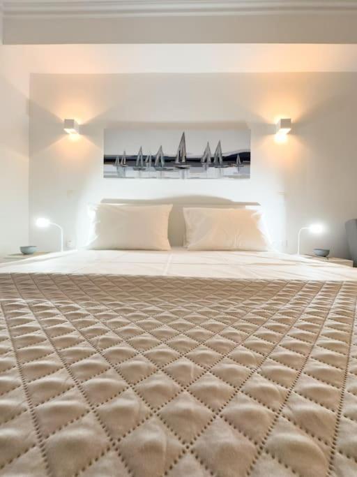 Petite Retreat In Kolonaki, Athens /Netflix Apartment ภายนอก รูปภาพ