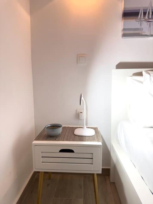 Petite Retreat In Kolonaki, Athens /Netflix Apartment ภายนอก รูปภาพ